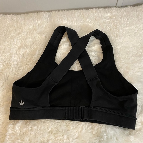 Lululemon Black Yoga Sports Bra Size 10 Medium Large - Picture 2 of 6